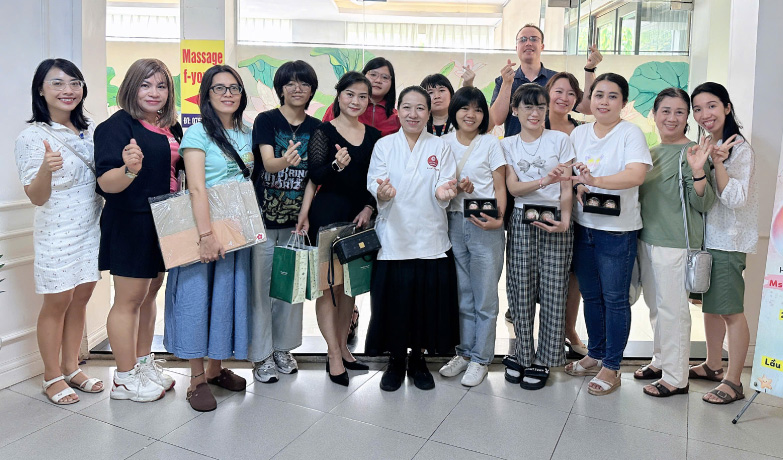 Ấm áp với loạt khoảnh khắc workshop Wagashi Ngọt Ngào Hachi Hachi tổ chức